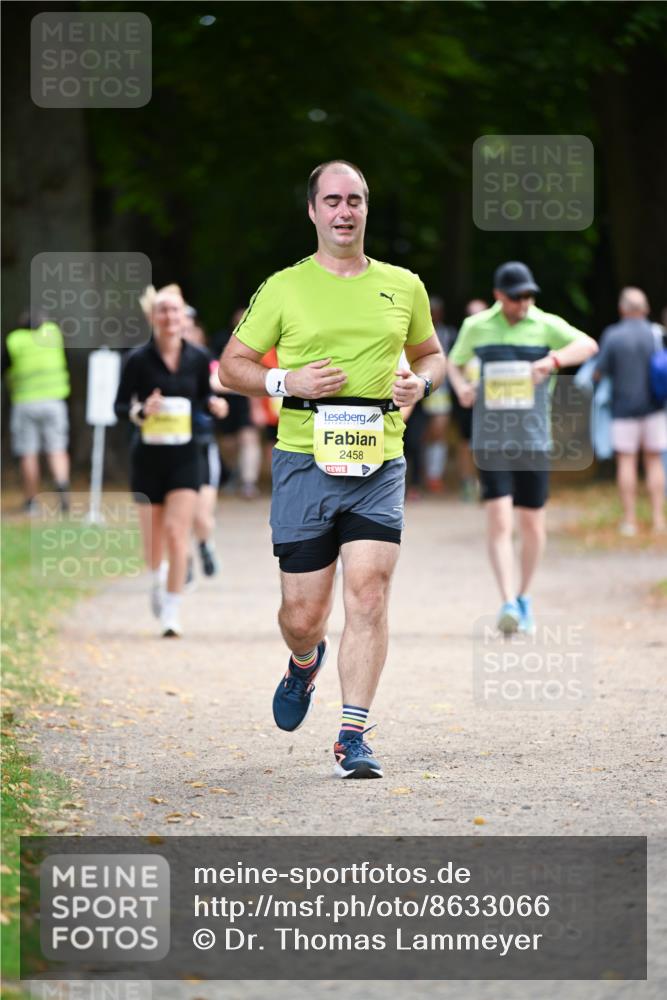 31.08.2025 - 21. Blankeneser Heldenlauf Dr. Thomas Lammeyer http://msf.ph/oto/8633066 31.08.2025 10:23:32 Laufen 2458 meine-sportfotos.de