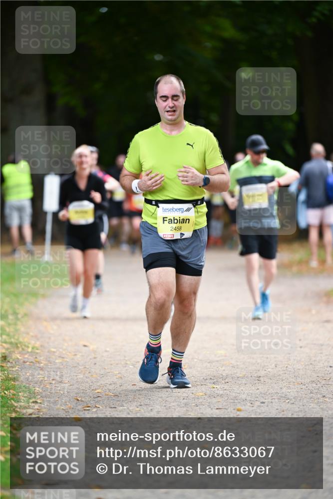 31.08.2025 - 21. Blankeneser Heldenlauf Dr. Thomas Lammeyer http://msf.ph/oto/8633067 31.08.2025 10:23:32 Laufen 2458 meine-sportfotos.de