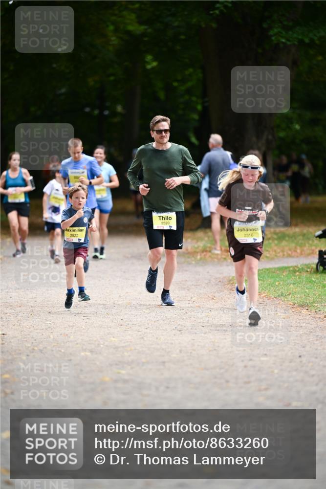 31.08.2025 - 21. Blankeneser Heldenlauf Dr. Thomas Lammeyer http://msf.ph/oto/8633260 31.08.2025 10:24:23 Laufen 2522, 2520, 2316 meine-sportfotos.de