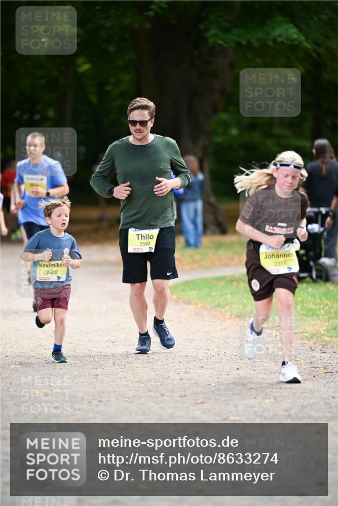 31.08.2025 - 21. Blankeneser Heldenlauf Dr. Thomas Lammeyer http://msf.ph/oto/8633274 31.08.2025 10:24:25 Laufen 2522, 2520, 2316 meine-sportfotos.de