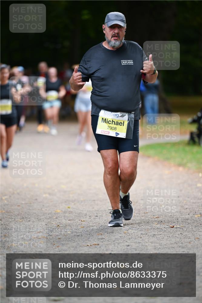 31.08.2025 - 21. Blankeneser Heldenlauf Dr. Thomas Lammeyer http://msf.ph/oto/8633375 31.08.2025 10:24:46 Laufen 2308 meine-sportfotos.de