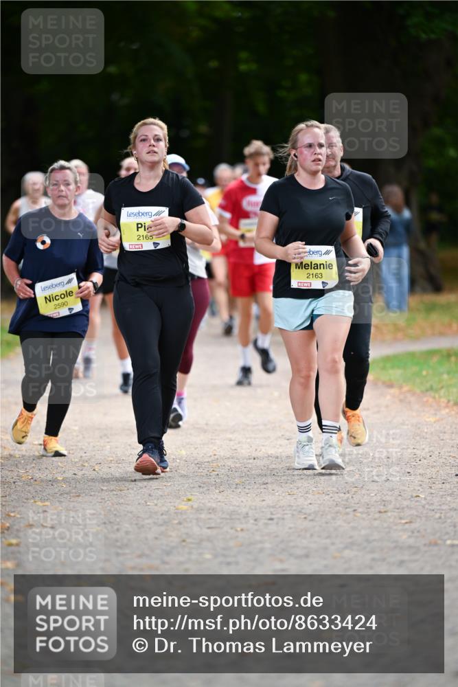 31.08.2025 - 21. Blankeneser Heldenlauf Dr. Thomas Lammeyer http://msf.ph/oto/8633424 31.08.2025 10:24:57 Laufen 2590, 2165, 2163 meine-sportfotos.de