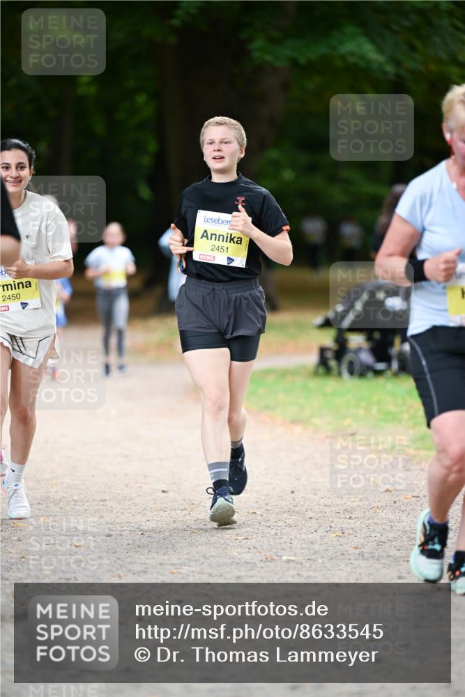31.08.2025 - 21. Blankeneser Heldenlauf Dr. Thomas Lammeyer http://msf.ph/oto/8633545 31.08.2025 10:25:28 Laufen 2450, 2451 meine-sportfotos.de
