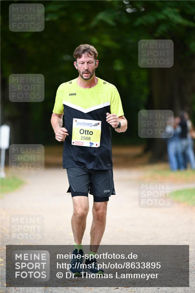 31.08.2025 - 21. Blankeneser Heldenlauf Dr. Thomas Lammeyer http://msf.ph/oto/8633895 31.08.2025 10:27:13 Laufen 2568 meine-sportfotos.de