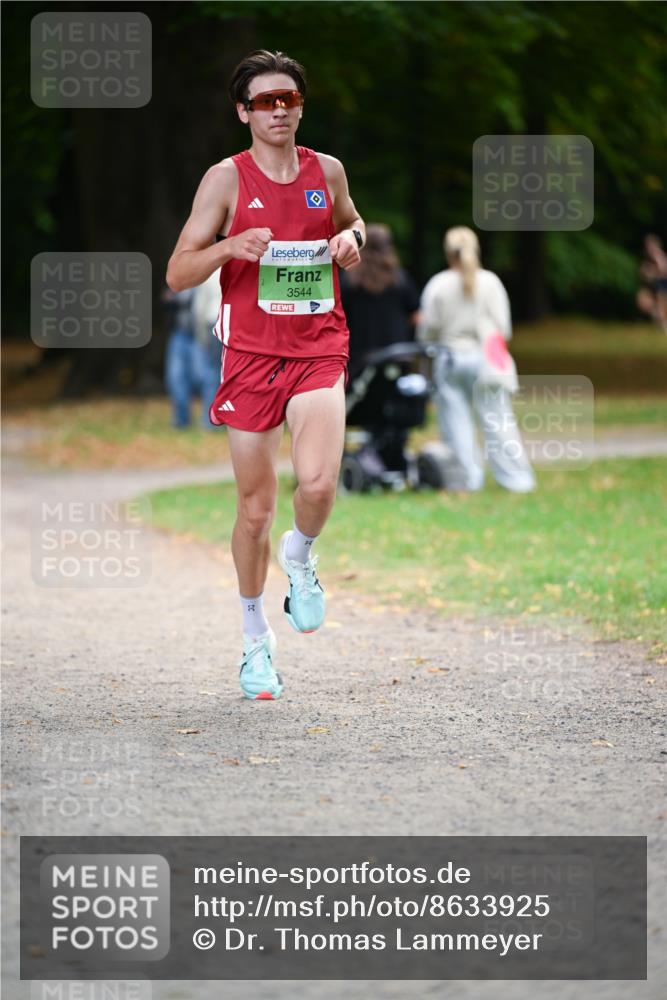 31.08.2025 - 21. Blankeneser Heldenlauf Dr. Thomas Lammeyer http://msf.ph/oto/8633925 31.08.2025 10:27:30 Laufen 3544 meine-sportfotos.de