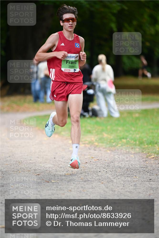 31.08.2025 - 21. Blankeneser Heldenlauf Dr. Thomas Lammeyer http://msf.ph/oto/8633926 31.08.2025 10:27:30 Laufen 3544 meine-sportfotos.de