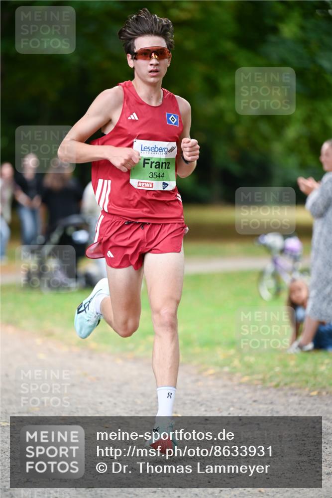 31.08.2025 - 21. Blankeneser Heldenlauf Dr. Thomas Lammeyer http://msf.ph/oto/8633931 31.08.2025 10:27:31 Laufen 2, 3544, 20 meine-sportfotos.de