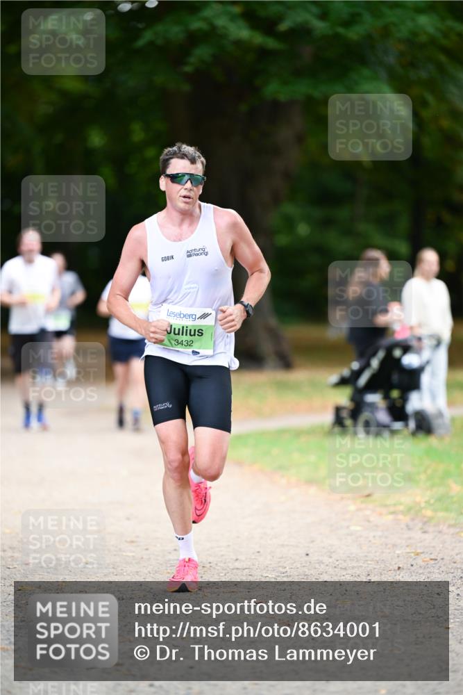 31.08.2025 - 21. Blankeneser Heldenlauf Dr. Thomas Lammeyer http://msf.ph/oto/8634001 31.08.2025 10:27:57 Laufen 3432 meine-sportfotos.de