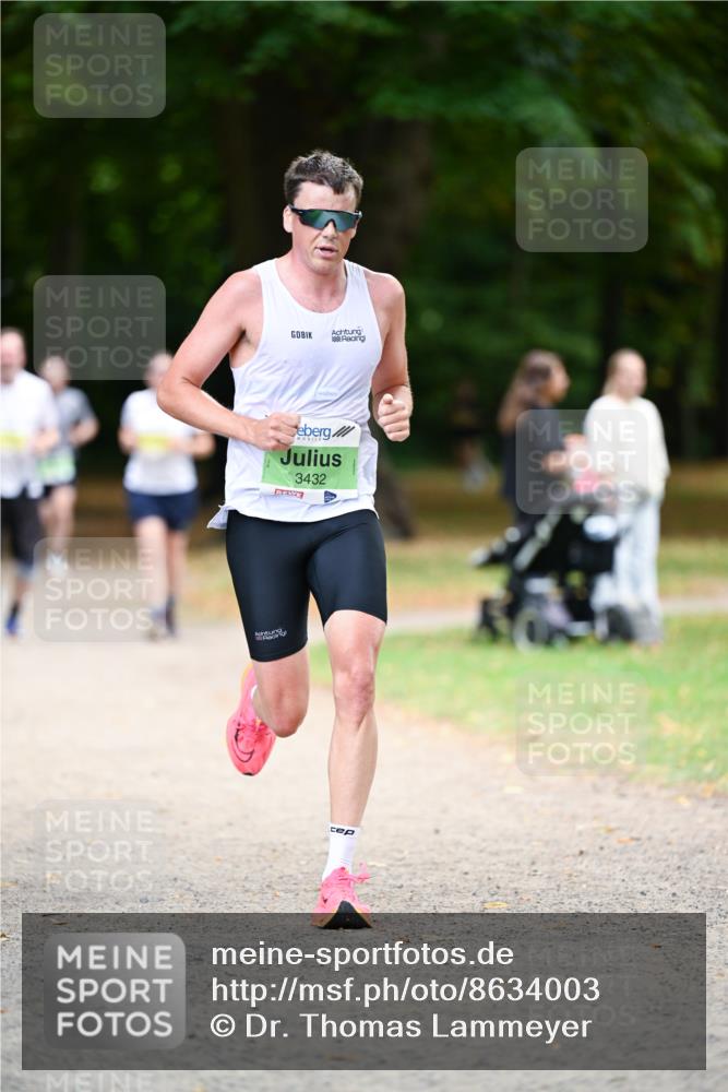31.08.2025 - 21. Blankeneser Heldenlauf Dr. Thomas Lammeyer http://msf.ph/oto/8634003 31.08.2025 10:27:57 Laufen 3432 meine-sportfotos.de