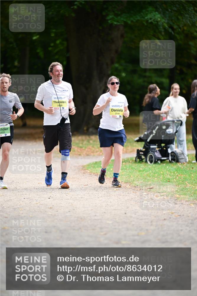 31.08.2025 - 21. Blankeneser Heldenlauf Dr. Thomas Lammeyer http://msf.ph/oto/8634012 31.08.2025 10:28:03 Laufen 3409, 2606, 2546 meine-sportfotos.de