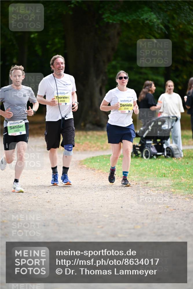31.08.2025 - 21. Blankeneser Heldenlauf Dr. Thomas Lammeyer http://msf.ph/oto/8634017 31.08.2025 10:28:03 Laufen 3409, 2606, 4, 2546 meine-sportfotos.de