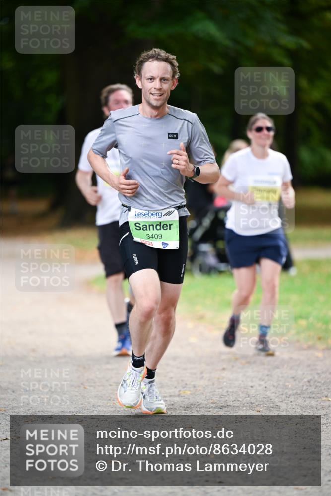 31.08.2025 - 21. Blankeneser Heldenlauf Dr. Thomas Lammeyer http://msf.ph/oto/8634028 31.08.2025 10:28:06 Laufen 3409 meine-sportfotos.de
