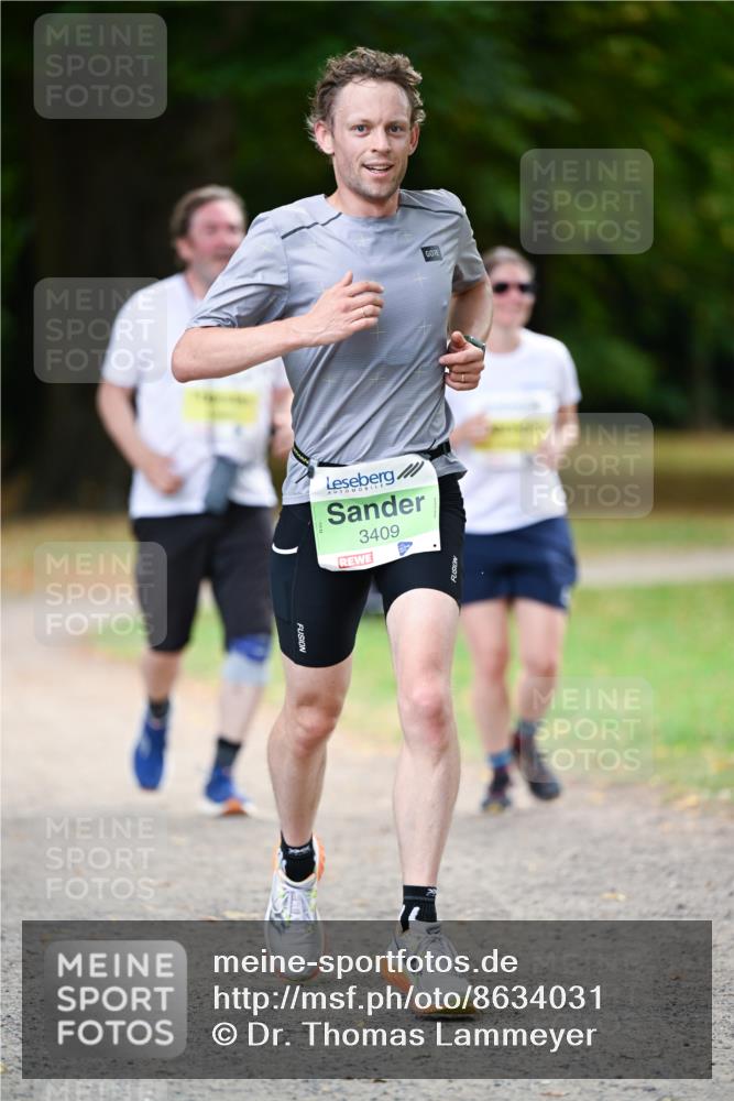 31.08.2025 - 21. Blankeneser Heldenlauf Dr. Thomas Lammeyer http://msf.ph/oto/8634031 31.08.2025 10:28:06 Laufen 3409 meine-sportfotos.de
