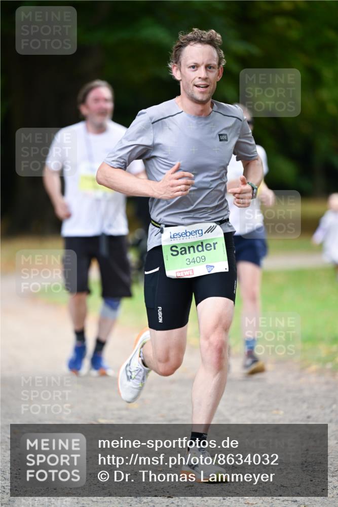 31.08.2025 - 21. Blankeneser Heldenlauf Dr. Thomas Lammeyer http://msf.ph/oto/8634032 31.08.2025 10:28:06 Laufen 3409 meine-sportfotos.de