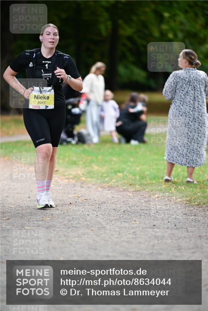 31.08.2025 - 21. Blankeneser Heldenlauf Dr. Thomas Lammeyer http://msf.ph/oto/8634044 31.08.2025 10:28:25 Laufen 2041 meine-sportfotos.de