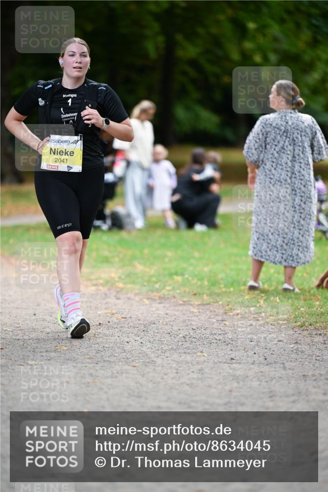 31.08.2025 - 21. Blankeneser Heldenlauf Dr. Thomas Lammeyer http://msf.ph/oto/8634045 31.08.2025 10:28:25 Laufen 2041 meine-sportfotos.de
