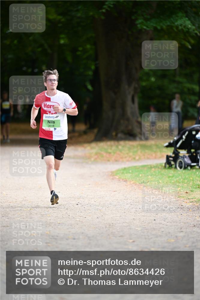 31.08.2025 - 21. Blankeneser Heldenlauf Dr. Thomas Lammeyer http://msf.ph/oto/8634426 31.08.2025 10:31:51 Laufen 3518 meine-sportfotos.de