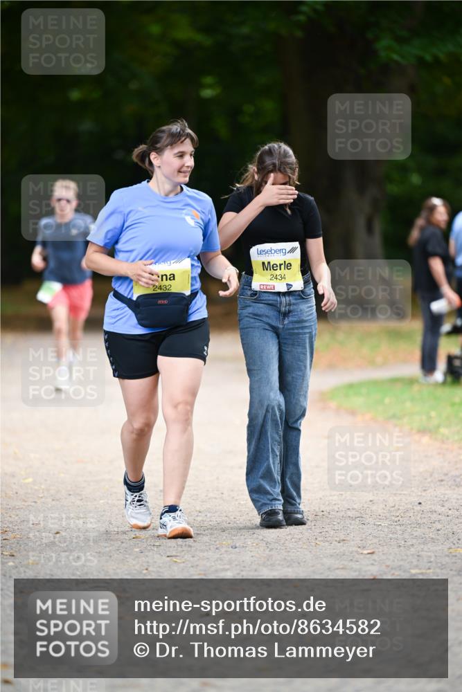 31.08.2025 - 21. Blankeneser Heldenlauf Dr. Thomas Lammeyer http://msf.ph/oto/8634582 31.08.2025 10:33:35 Laufen 2432, 2434 meine-sportfotos.de