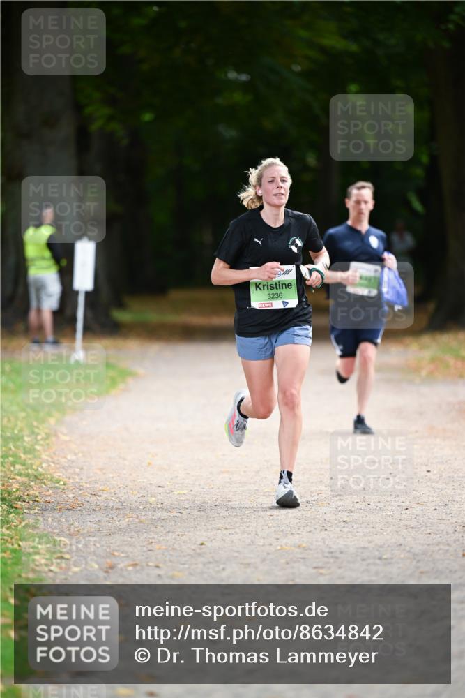 31.08.2025 - 21. Blankeneser Heldenlauf Dr. Thomas Lammeyer http://msf.ph/oto/8634842 31.08.2025 10:35:36 Laufen 3236 meine-sportfotos.de