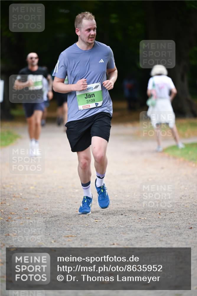 31.08.2025 - 21. Blankeneser Heldenlauf Dr. Thomas Lammeyer http://msf.ph/oto/8635952 31.08.2025 10:41:53 Laufen 3109 meine-sportfotos.de