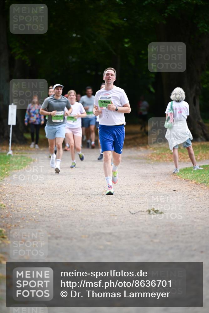 31.08.2025 - 21. Blankeneser Heldenlauf Dr. Thomas Lammeyer http://msf.ph/oto/8636701 31.08.2025 10:45:08 Laufen 3274 meine-sportfotos.de