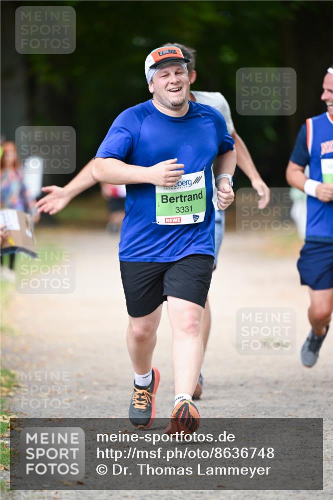 31.08.2025 - 21. Blankeneser Heldenlauf Dr. Thomas Lammeyer http://msf.ph/oto/8636748 31.08.2025 10:45:20 Laufen 3, 3331 meine-sportfotos.de