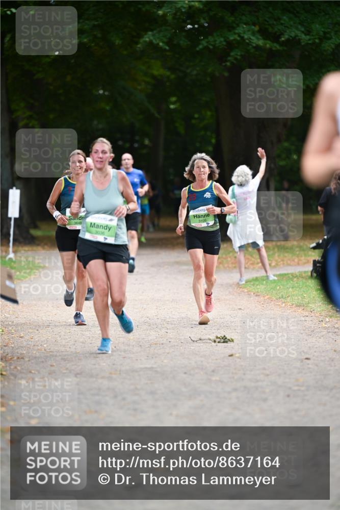 31.08.2025 - 21. Blankeneser Heldenlauf Dr. Thomas Lammeyer http://msf.ph/oto/8637164 31.08.2025 10:47:13 Laufen 3648, 3036, 3105 meine-sportfotos.de