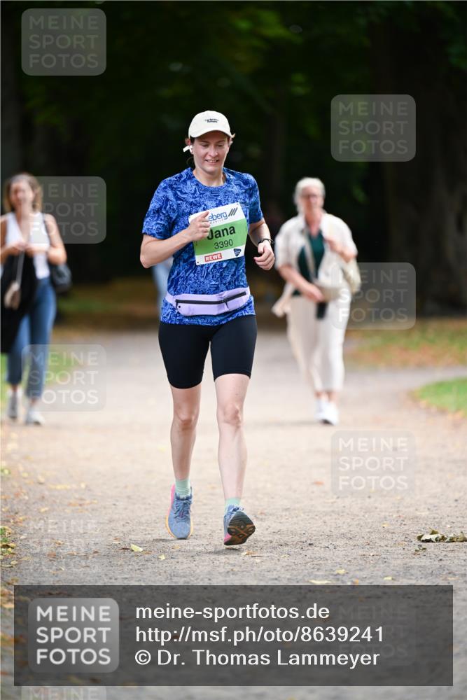 31.08.2025 - 21. Blankeneser Heldenlauf Dr. Thomas Lammeyer http://msf.ph/oto/8639241 31.08.2025 10:56:03 Laufen 3390 meine-sportfotos.de