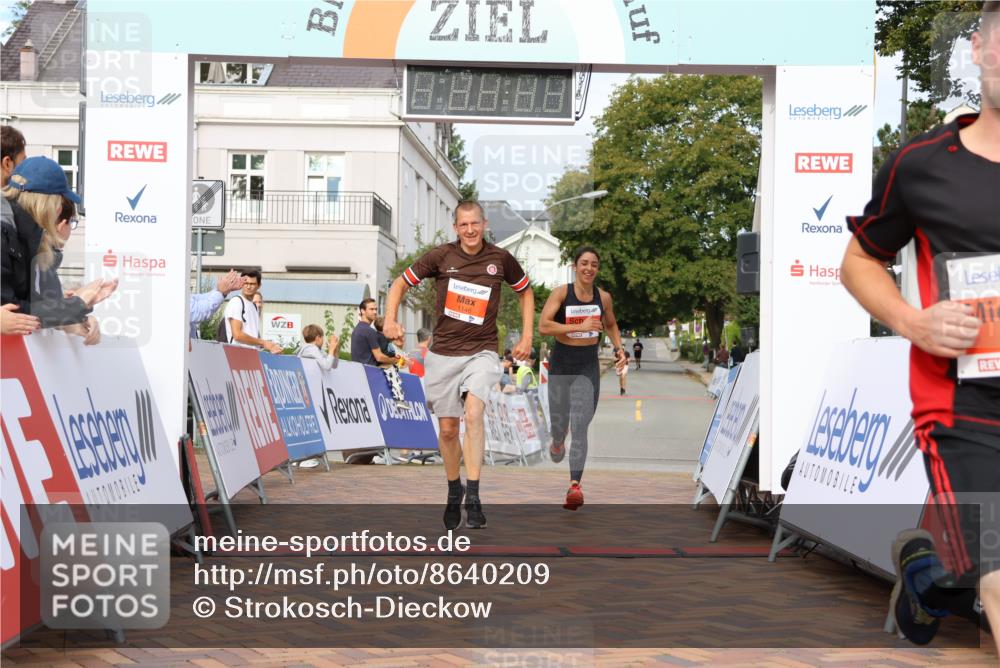 31.08.2025 - 21. Blankeneser Heldenlauf Strokosch-Dieckow http://msf.ph/oto/8640209 31.08.2025 09:45:17 Ziel 1015, 1026, 1146 meine-sportfotos.de
