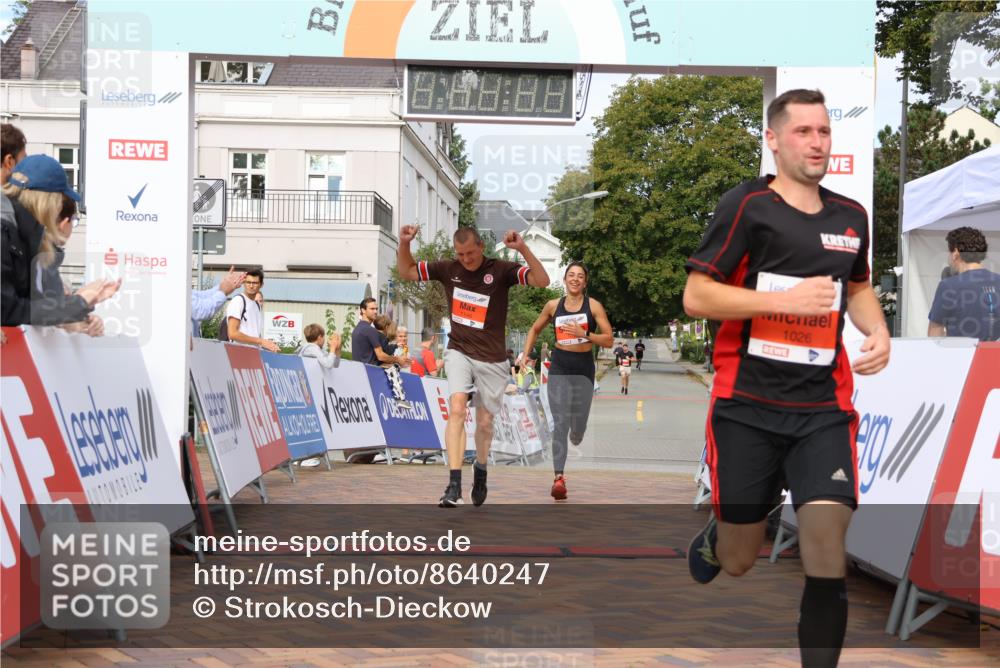 31.08.2025 - 21. Blankeneser Heldenlauf Strokosch-Dieckow http://msf.ph/oto/8640247 31.08.2025 09:45:16 Ziel 1015, 1026, 1146 meine-sportfotos.de