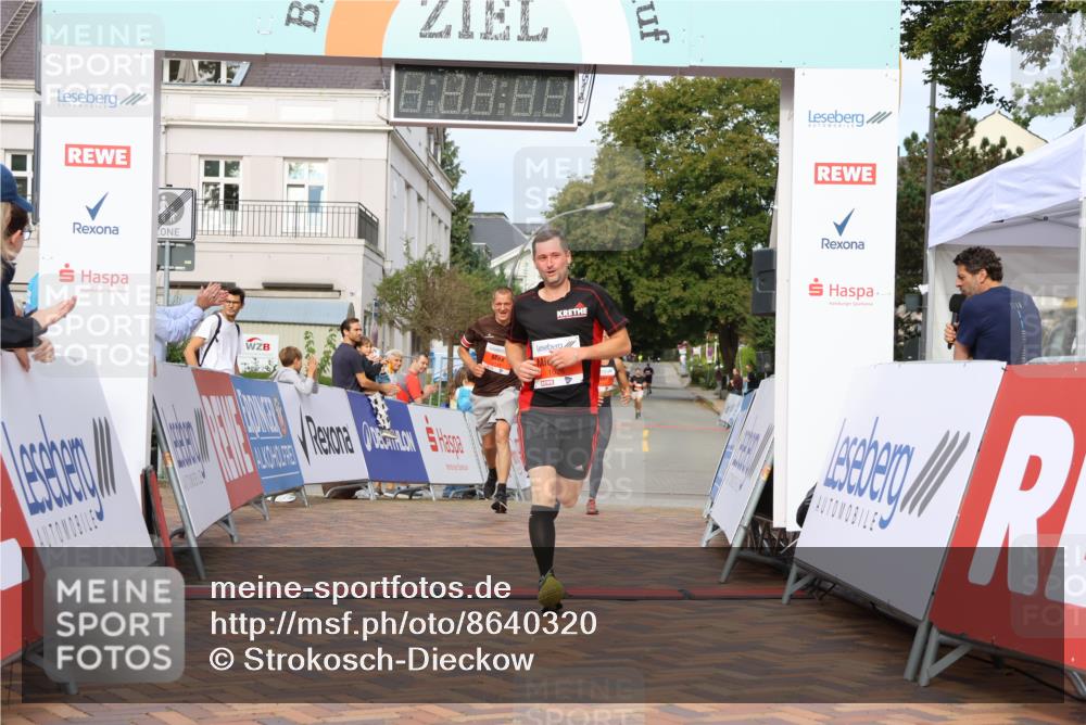 31.08.2025 - 21. Blankeneser Heldenlauf Strokosch-Dieckow http://msf.ph/oto/8640320 31.08.2025 09:45:15 Ziel 1015, 1026, 1146 meine-sportfotos.de