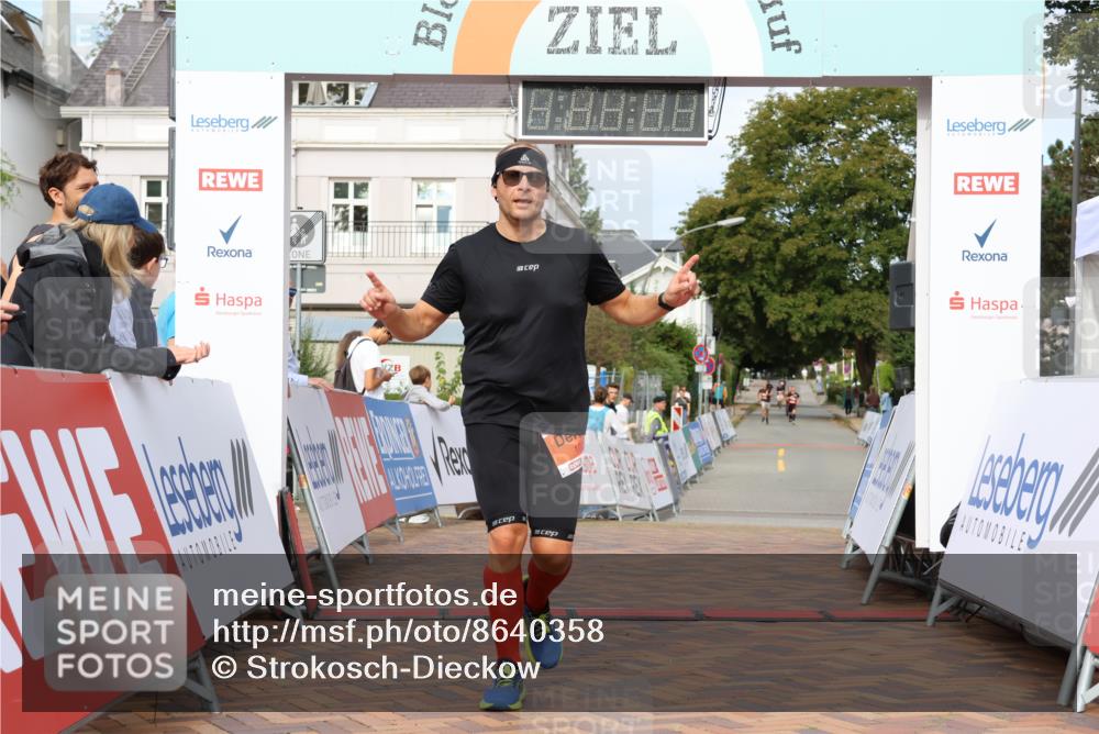 31.08.2025 - 21. Blankeneser Heldenlauf Strokosch-Dieckow http://msf.ph/oto/8640358 31.08.2025 09:44:59 Ziel 1025, 1096 meine-sportfotos.de