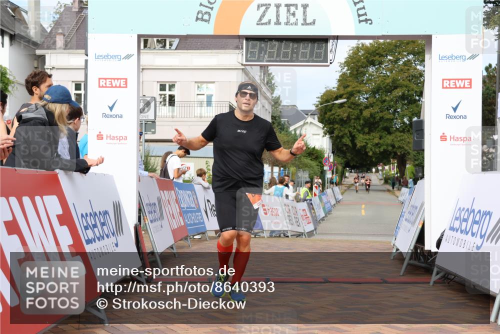 31.08.2025 - 21. Blankeneser Heldenlauf Strokosch-Dieckow http://msf.ph/oto/8640393 31.08.2025 09:44:59 Ziel 1025, 1096 meine-sportfotos.de
