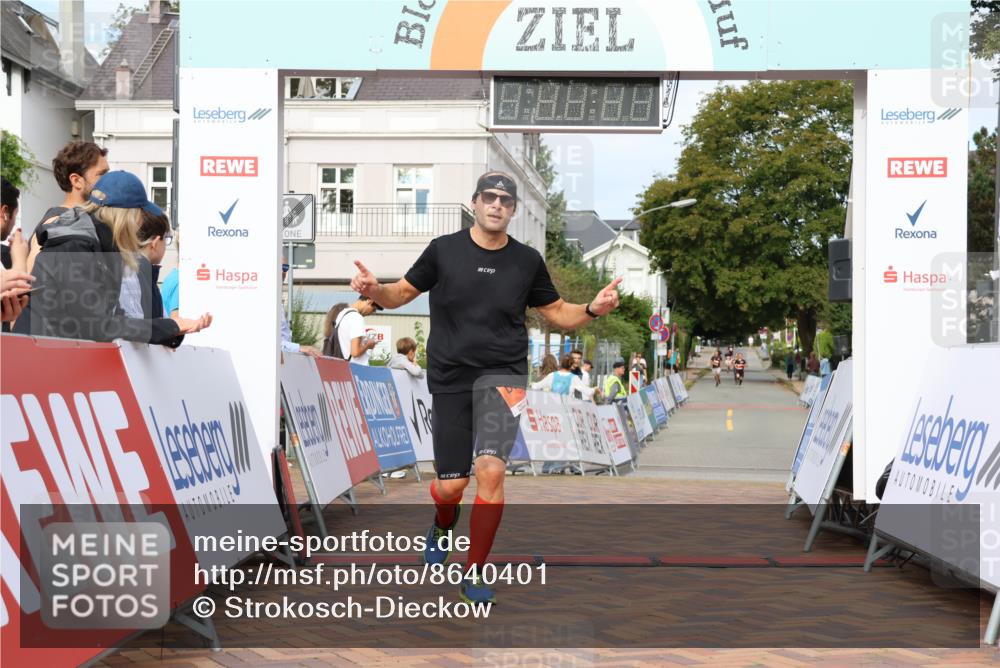 31.08.2025 - 21. Blankeneser Heldenlauf Strokosch-Dieckow http://msf.ph/oto/8640401 31.08.2025 09:44:59 Ziel 1025, 1096 meine-sportfotos.de