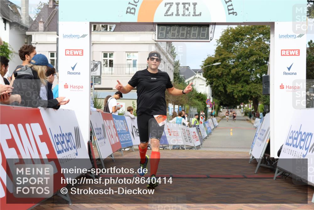 31.08.2025 - 21. Blankeneser Heldenlauf Strokosch-Dieckow http://msf.ph/oto/8640414 31.08.2025 09:44:59 Ziel 1025, 1096 meine-sportfotos.de