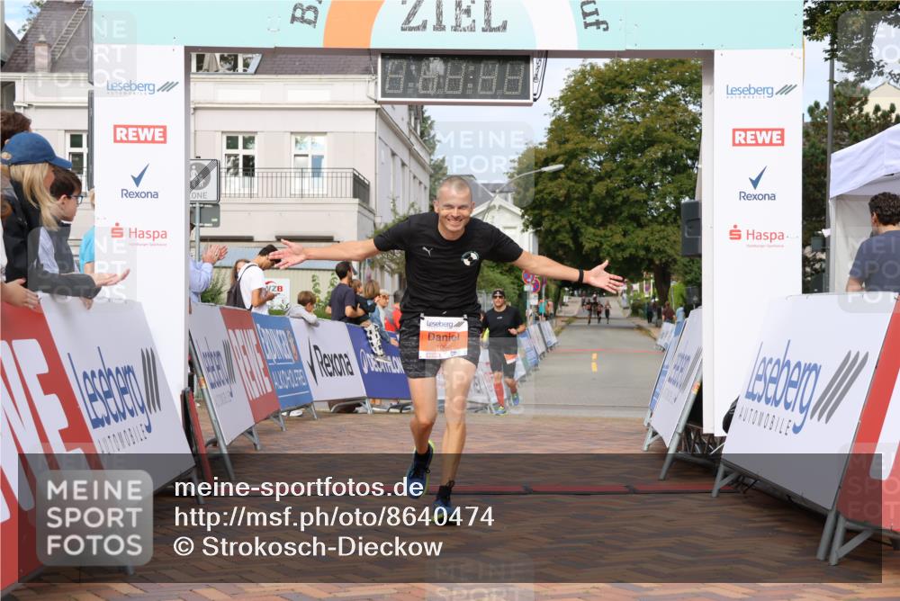 31.08.2025 - 21. Blankeneser Heldenlauf Strokosch-Dieckow http://msf.ph/oto/8640474 31.08.2025 09:44:54 Ziel 1096 meine-sportfotos.de