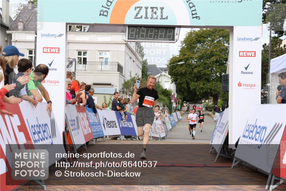 31.08.2025 - 21. Blankeneser Heldenlauf Strokosch-Dieckow http://msf.ph/oto/8640537 31.08.2025 09:40:54 Ziel 1056, 1151 meine-sportfotos.de
