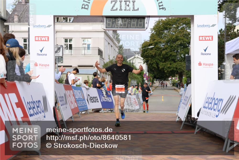 31.08.2025 - 21. Blankeneser Heldenlauf Strokosch-Dieckow http://msf.ph/oto/8640581 31.08.2025 09:44:53 Ziel 1096 meine-sportfotos.de