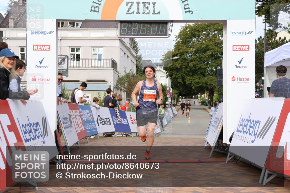 31.08.2025 - 21. Blankeneser Heldenlauf Strokosch-Dieckow http://msf.ph/oto/8640673 31.08.2025 09:44:42 Ziel 1066, 1131 meine-sportfotos.de