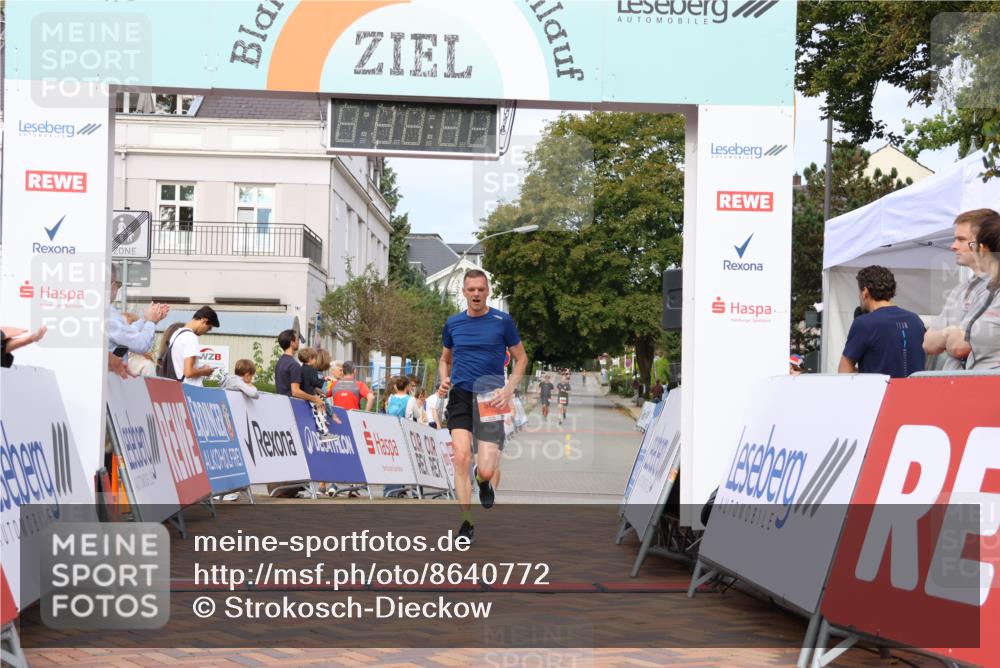 31.08.2025 - 21. Blankeneser Heldenlauf Strokosch-Dieckow http://msf.ph/oto/8640772 31.08.2025 09:44:39 Ziel 1017, 1066, 1131 meine-sportfotos.de