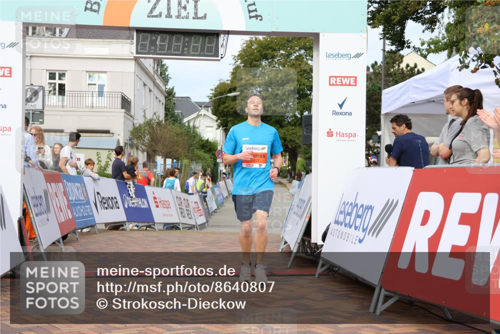 31.08.2025 - 21. Blankeneser Heldenlauf Strokosch-Dieckow http://msf.ph/oto/8640807 31.08.2025 09:44:31 Ziel 1017 meine-sportfotos.de