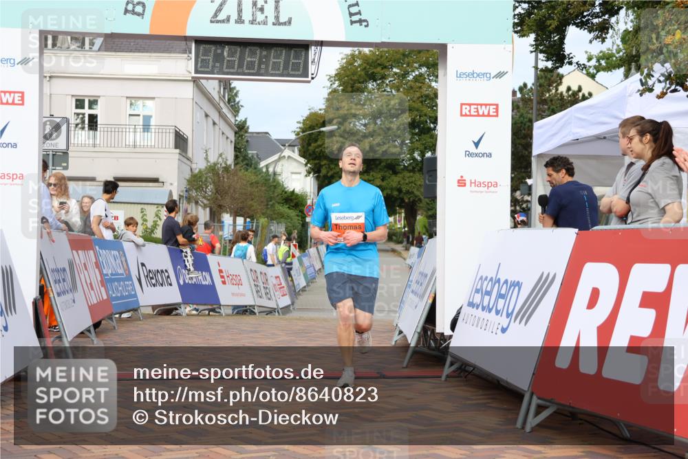 31.08.2025 - 21. Blankeneser Heldenlauf Strokosch-Dieckow http://msf.ph/oto/8640823 31.08.2025 09:44:31 Ziel 1017 meine-sportfotos.de