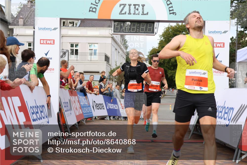 31.08.2025 - 21. Blankeneser Heldenlauf Strokosch-Dieckow http://msf.ph/oto/8640868 31.08.2025 09:40:08 Ziel 1048, 1158, 1083, 1008, 1093 meine-sportfotos.de