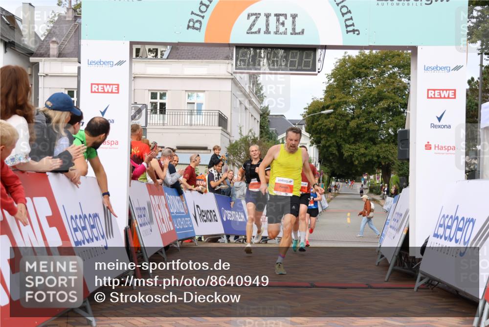 31.08.2025 - 21. Blankeneser Heldenlauf Strokosch-Dieckow http://msf.ph/oto/8640949 31.08.2025 09:40:07 Ziel 1048, 1152, 1158, 1083, 1008, 1093 meine-sportfotos.de