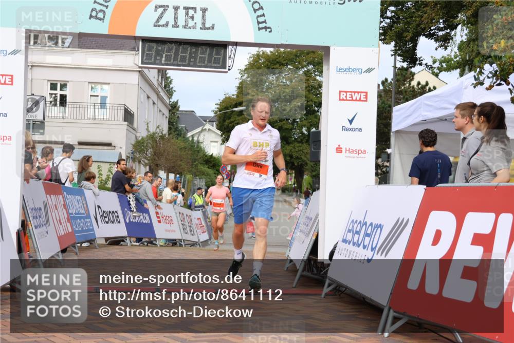 31.08.2025 - 21. Blankeneser Heldenlauf Strokosch-Dieckow http://msf.ph/oto/8641112 31.08.2025 09:43:48 Ziel 1157, 1009 meine-sportfotos.de