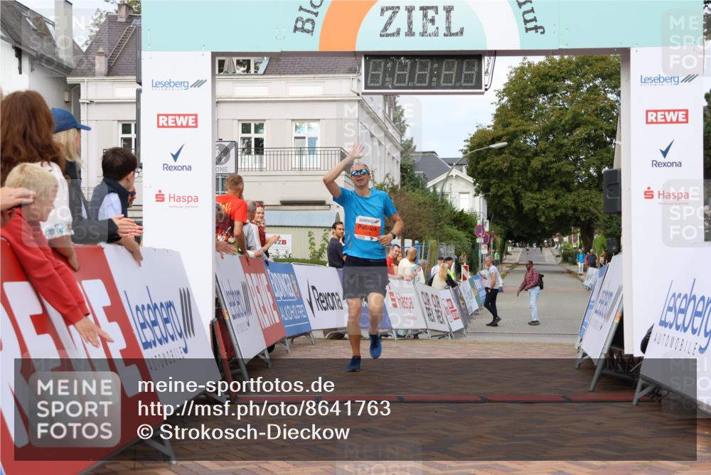 31.08.2025 - 21. Blankeneser Heldenlauf Strokosch-Dieckow http://msf.ph/oto/8641763 31.08.2025 09:41:58 Ziel 1076 meine-sportfotos.de