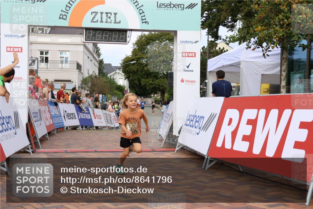 31.08.2025 - 21. Blankeneser Heldenlauf Strokosch-Dieckow http://msf.ph/oto/8641796 31.08.2025 09:39:06 Ziel 1049, 1001 meine-sportfotos.de