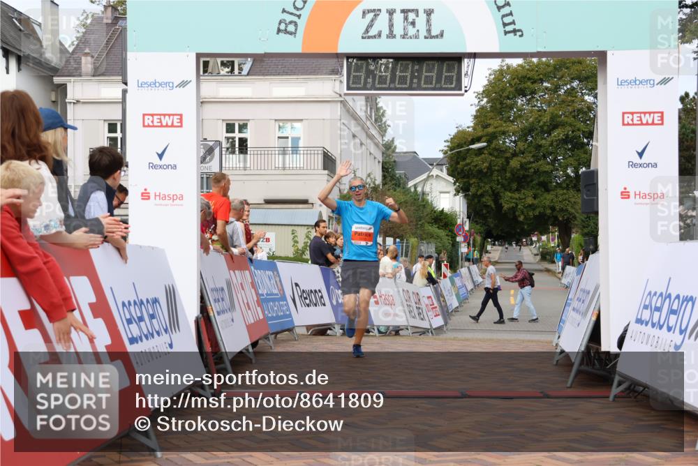 31.08.2025 - 21. Blankeneser Heldenlauf Strokosch-Dieckow http://msf.ph/oto/8641809 31.08.2025 09:41:57 Ziel 1088, 1076 meine-sportfotos.de