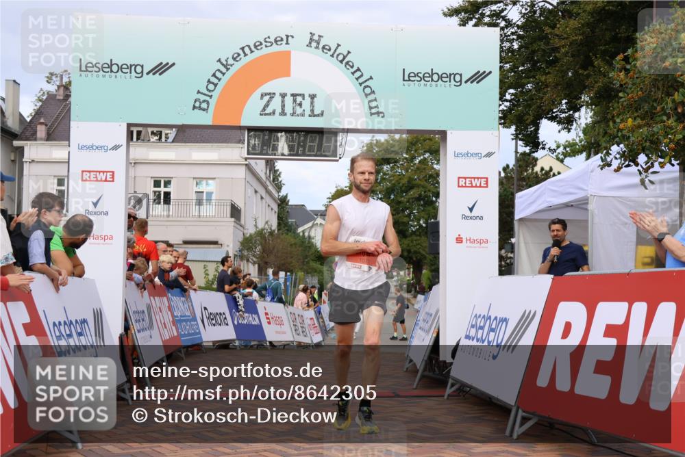 31.08.2025 - 21. Blankeneser Heldenlauf Strokosch-Dieckow http://msf.ph/oto/8642305 31.08.2025 09:37:17 Ziel 1078 meine-sportfotos.de