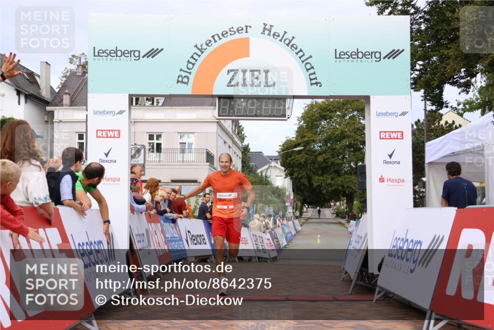 31.08.2025 - 21. Blankeneser Heldenlauf Strokosch-Dieckow http://msf.ph/oto/8642375 31.08.2025 09:36:32 Ziel 1082 meine-sportfotos.de